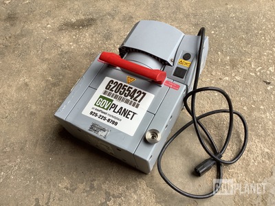 Pfeiffer MVP 070-3 Vacuum Pump