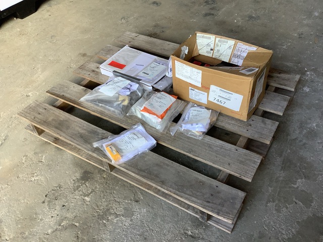 (4) Valve Guards, (10) Power Grinders, (5) Timing Tools & Assorted Items (4) Valve Guards, (10) Power Grinders, (5) Timing Tools & Assorted Items