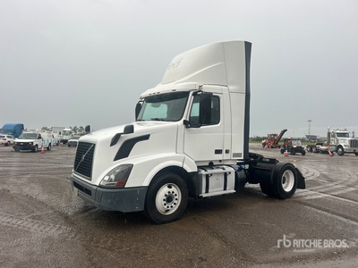 2018 Volvo VNL42T 4x2 Day Cab Prime Mover