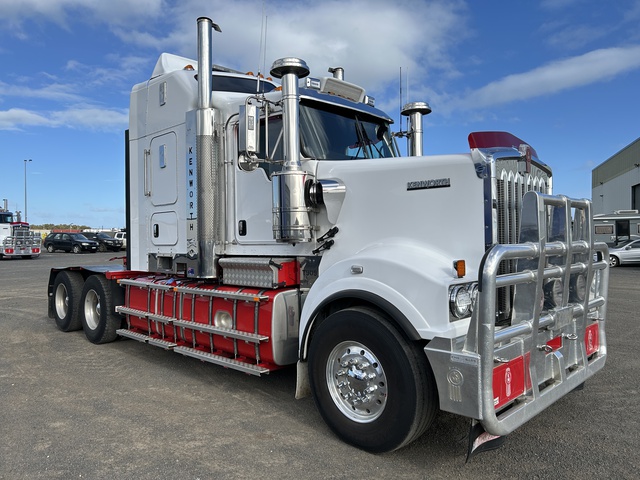 2023 Kenworth T909 6x4 Sleeper Prime Mover