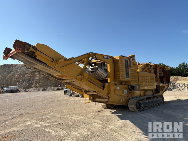 2021 Screen Machine 4043T Impact Crusher