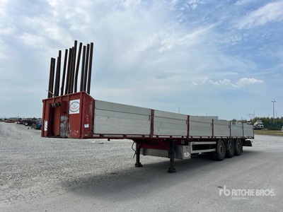 2007 C C F SS110 Tri/A مقطورة مسطحة