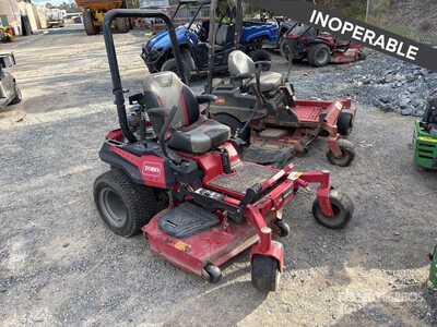 2016 Toro Titan Zero-Turn جزازة العشب (Inoperable)