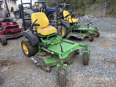 John Deere DUP10S Tondeuse à gazon