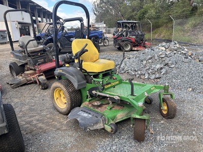 John Deere DUP10S Rasa erba