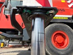Crane Superstructure with Outrigger Cylinders