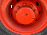 Underbody with Final Drives