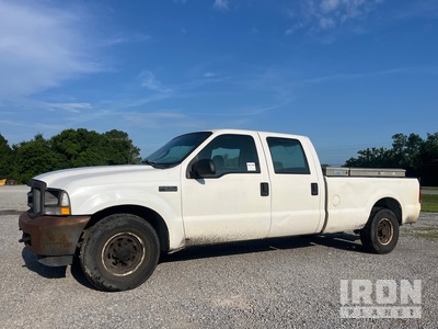 2004 Ford F-250 XL 4x2 Crew Cab Pickup
