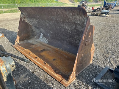 62 in Wheel Loader Bucket - Fits Cat