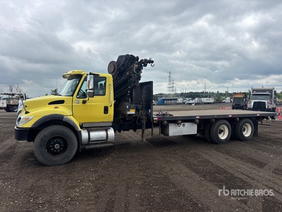 Hiab 200C-5 7000 kg Knuckle Boom on 2006 International WorkStar 7500 6x4 Camion à flèche