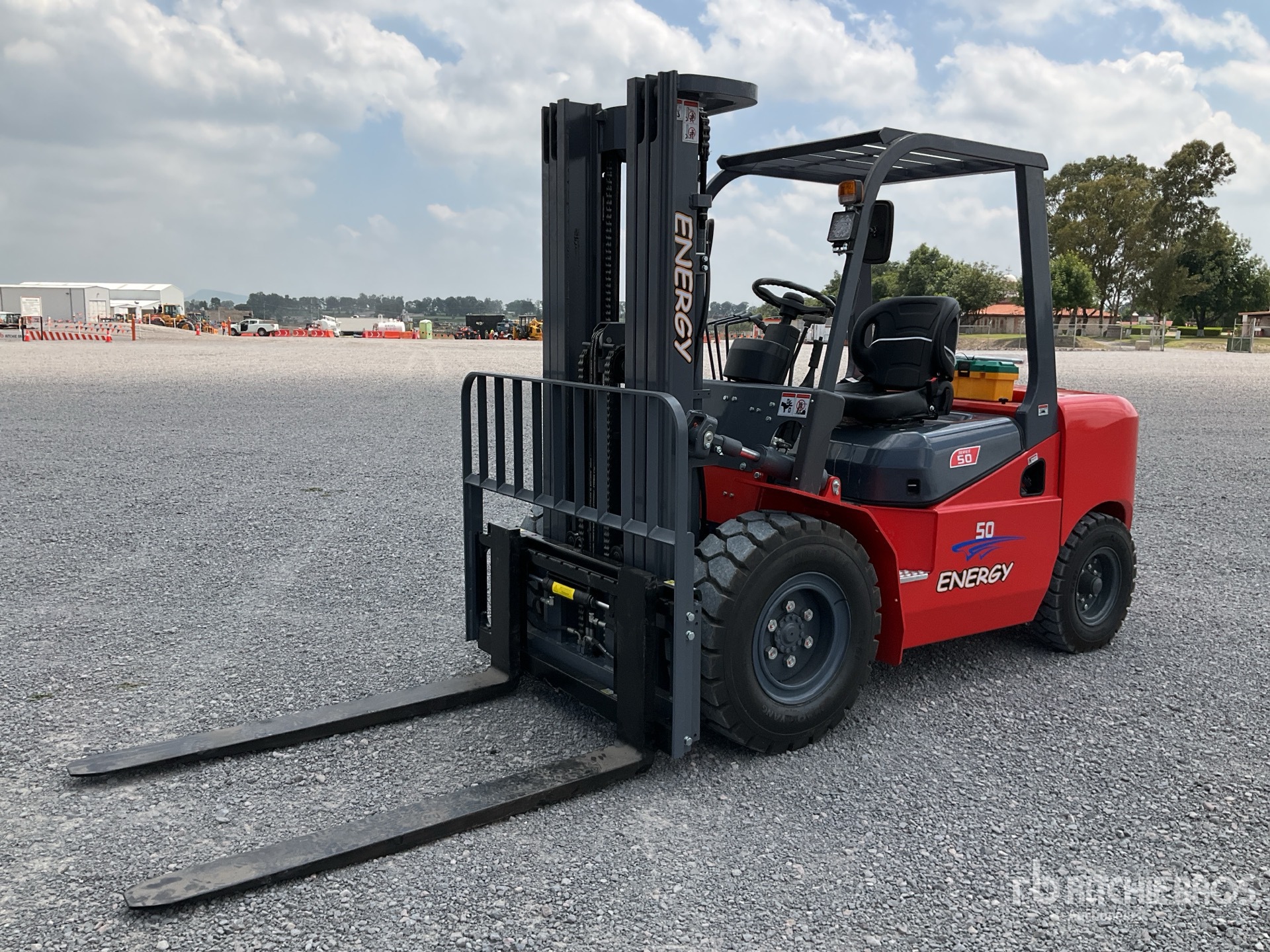 2026 Energy CPCD50 11000 lb Pneumatic Tire Montacargas (Sin Usar) / Forklift (Unused)