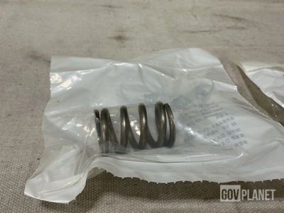 (198) Meggitt Aircraft Braking Systems 9534405 Helical Compression Springs