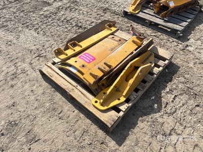 Quantity of (2) John Deere 24 in Moldboard Extensions Varios accesorios motoniveladora - Fits John Deere