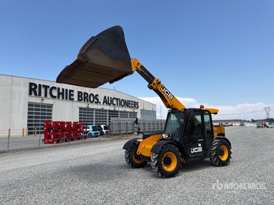 2017 JCB 525-60 Telehandler