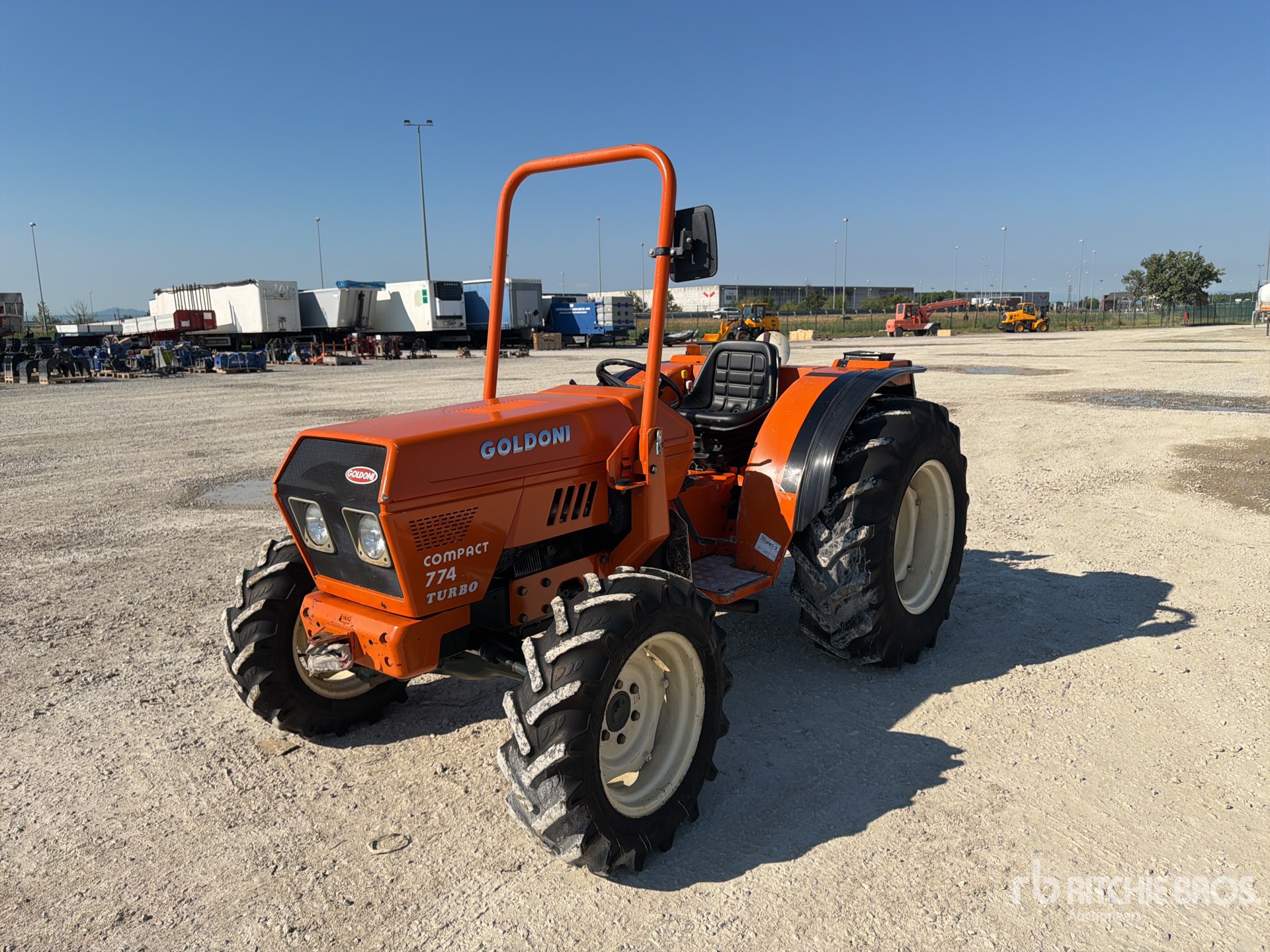 1990 Goldoni TL 7 4WD Tractor