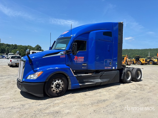 2023 Kenworth T680 6x4 T/A Sleeper Truck Tractor