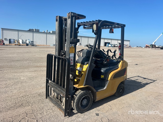 2018 Cat GP18N 3000 lb Pneumatic Tire Forklift