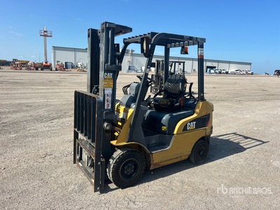 2018 Cat GP18N 3000 lb Pneumatic Tire Gabelstapler