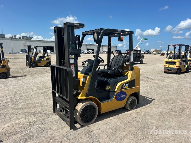 2018 Cat 2C5000 4750 lb Cushion Tire Forklift