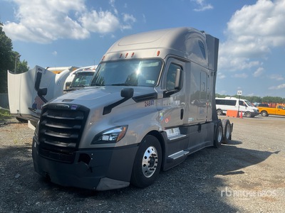 2020 Freightliner Cascadia 126 6x4 Cabeza Tractora Cabina Dormitorio (Inoperable)