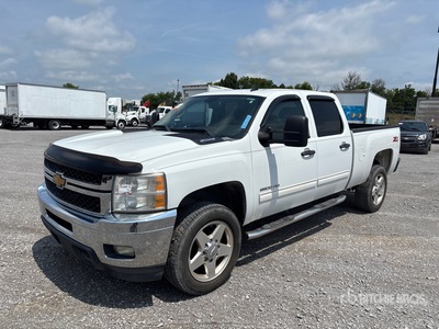 2014 Chevrolet Silverado 2500 HD 4x4 Crew Cab Pickup