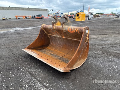 EDF 78 in Q/C Clean-up Baggerlöffel - Fits Cat 330F