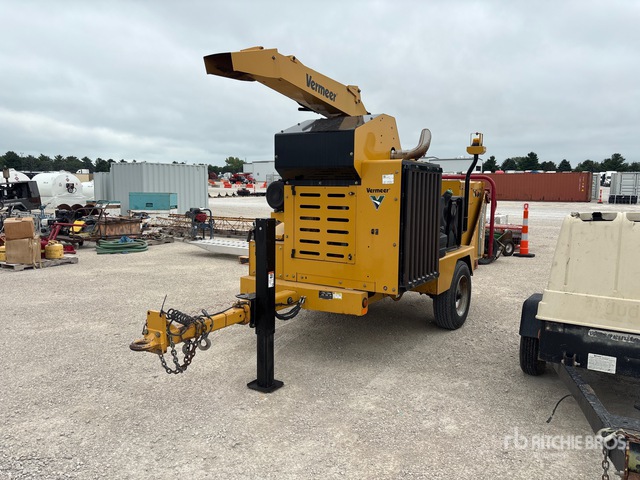 2018 Vermeer BC1800XL Tow-Behind Wood Chipper