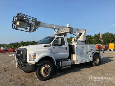 Altec T40P 35 ft on 2017 Ford F-750 4x2 Cable Placer Bucket Truck