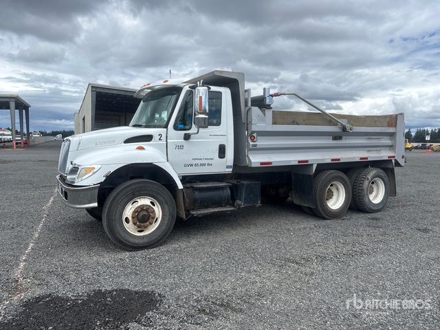 2008 International 7400 6x4 T/A Dump Truck