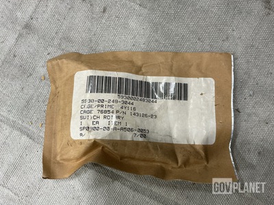 (16) Oak Grisgsby 143126-23 Rotary Switches