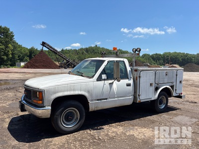 1999 GMC C3500 SL 4x2 Utility Truck