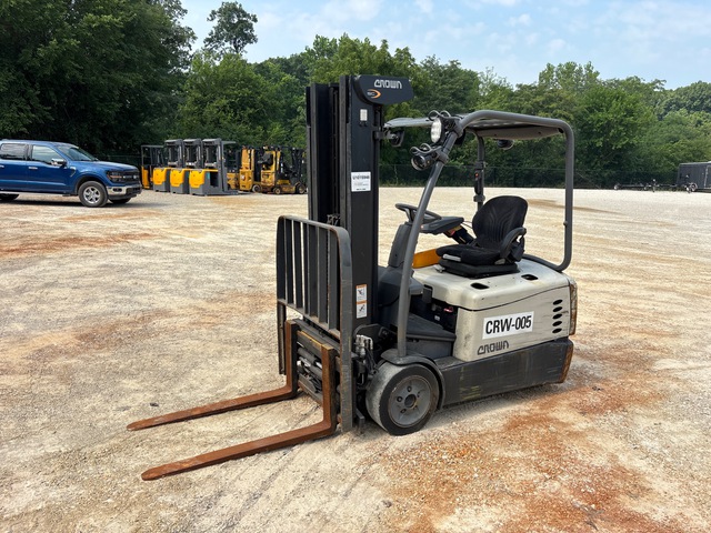Crown sc5245-40 Electric Forklift Crown sc5245-40 Electric Forklift