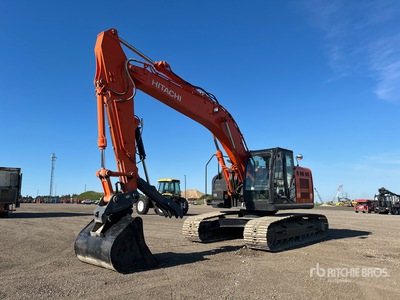 2016 Hitachi ZX225USRLC-5B حفارة بجنزير