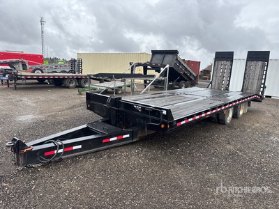 2003 Loadstar 25 ft T/A Equipment Trailer