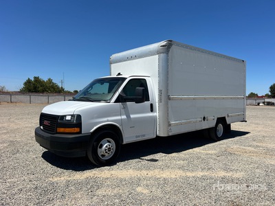 2022 GMC Savana 3500 4x2 Van Truck