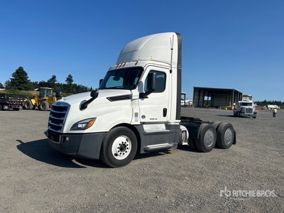 2020 Freightliner Cascadia 126 6x4 T/A Day Cab Truck Tractor