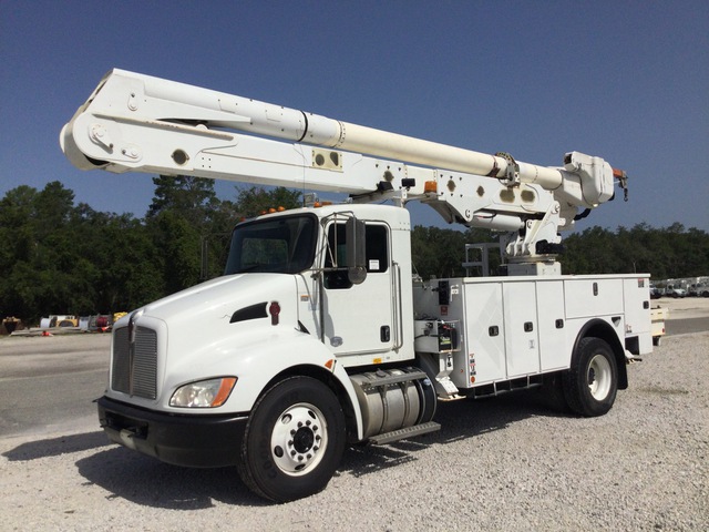 Altec AA55 56 ft on 2016 Kenworth T370 4x2 Bucket Truck