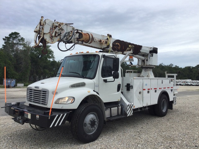 2016 Altec DC47-TR on 2017 Freightliner M2 106 4x4 Digger Derrick Truck