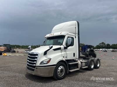 2021 Freightliner Cascadia 116 6x4 T/A Day Cab Truck Tractor