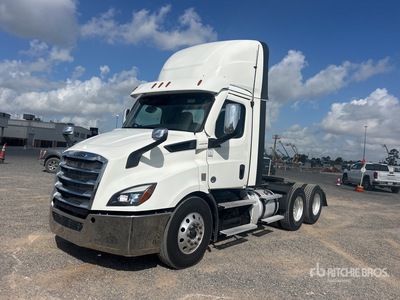 2021 Freightliner Cascadia 116 6x4 T/A Day Cab Truck Tractor