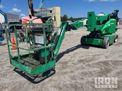 2014 JLG E400AJPN 2WD Electric Articulating Boom Lift