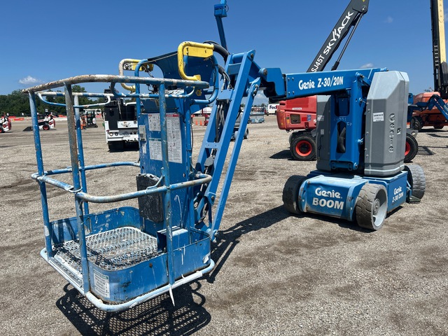 2018 Genie Z-30/20N 2WD Electric Articulating Boom Lift