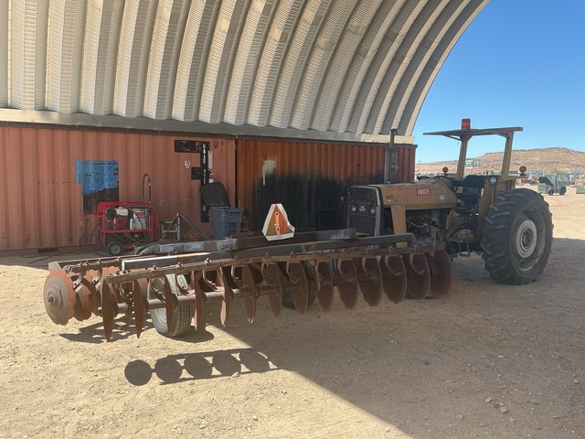 Massey Ferguson 2WD Tractor