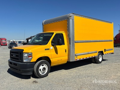 2022 Ford Econoline E-350 4x2 Van Truck