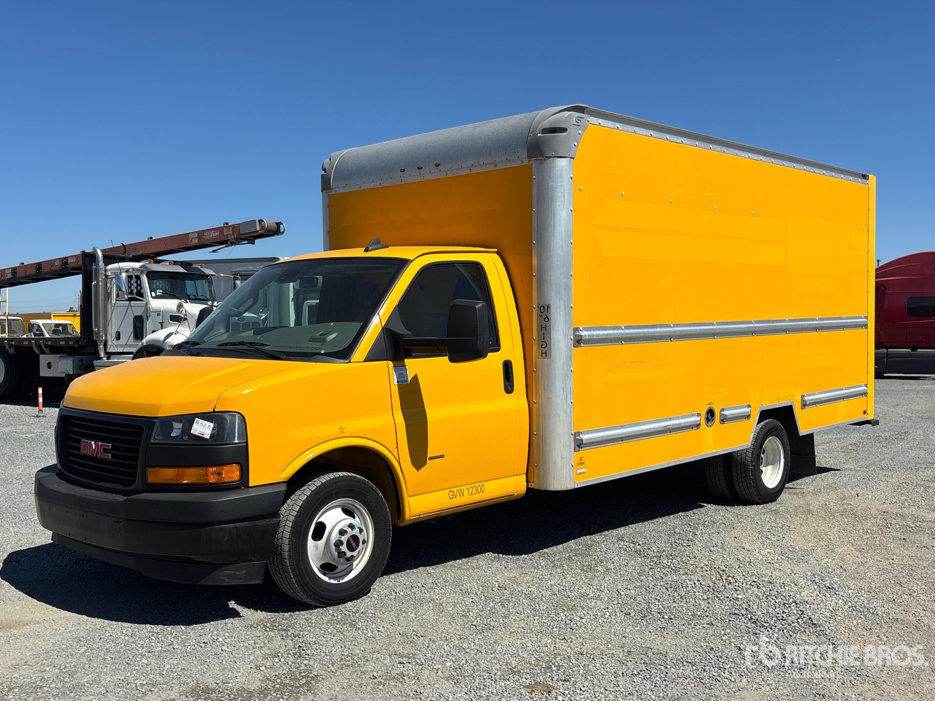 2021 GMC Savana 3500 4x2 Van Truck