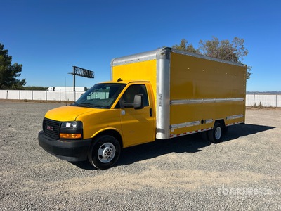 2021 GMC Savana 3500 4x2 Camion fourgon