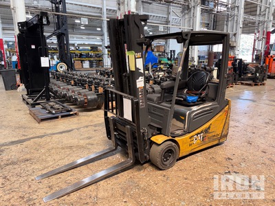 Cat 2ET4000 3940 lb Electric Forklift