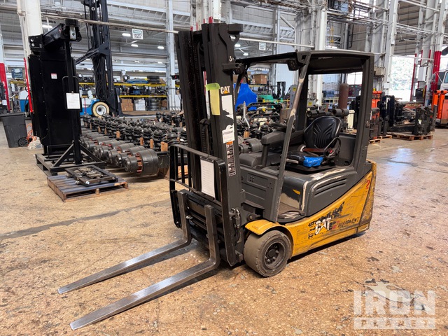 Cat 2ET4000 3940 lb Electric Forklift