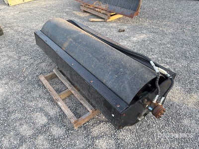 GIYI VR72 72 in Skid Steer Vibratory Roller
