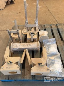 OWN GEN 3 CAIMAN MRAP MOUNTING KIT قطع متنوعة للسيارات HMMWV